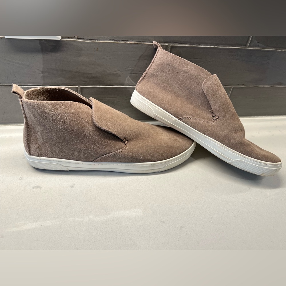 DV by Dolce Vita Hightop Pull On Sneakers
